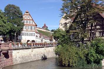 Am Neckar mit Blick Richtung Marktplatz und Esslinger Burg