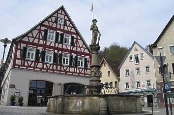 Unterer Markt mit Platzbrunnen in Horb am Neckar