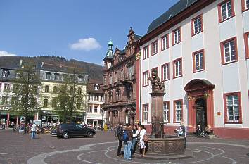 Platz vor der Alten Universität in Heidelberg