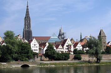 Ulm an der Donau mit M&uuml;nster und Metzerturm