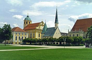 Kapellplatz mit Gnadenkapelle in Alt&ouml;tting