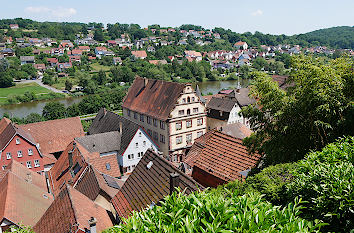 Blick auf Rothenfels mit Rathaus