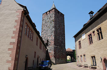Burg Rothenfels mit Bergfried
