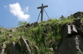 Gipfelkreuz der Milseburg
