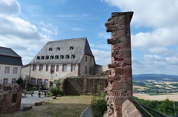Auf der Burgmauer Veste Otzberg