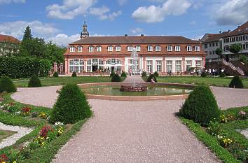 Lustgarten mit Orangerie in Erbach