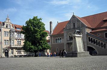 Burgplatz mit Burg Dankwarderode in Braunschweig
