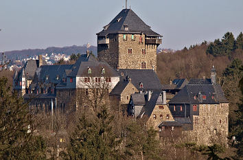 Blick auf Schloss Burg im Bergischen Land