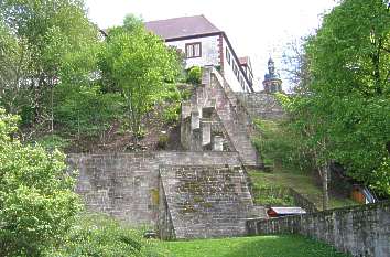 Blick zum Schloss Wilhelmsburg