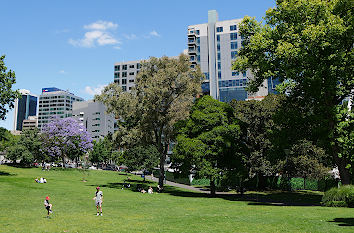 Flagstaff Gardens in Melbourne