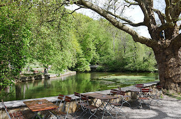 Biergarten an Aachquelle in Aach
