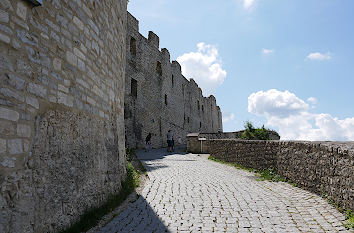 Festungsmauer der Burg Hohenneuffen Festungsmauer der Burg Hohenneuffen