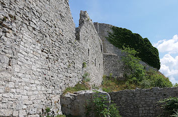 Festungsmauer der Burg Hohenneuffen Festungsmauer der Burg Hohenneuffen