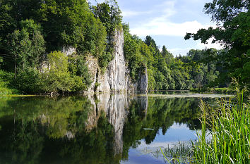 Donau unterhalb von Schloss Gutenstein