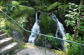 Gertelbachfälle und Wiedenfelsen