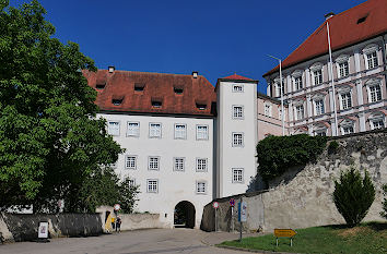Torhaus am Eingang zur Abtei Neresheim