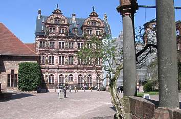 Schloss Heidelberg: Friedrichsbau im Innenhof