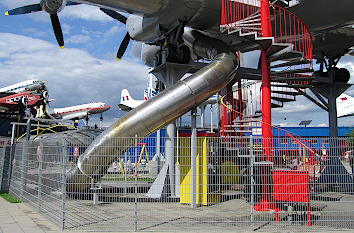 Rutsche am Flugzeug im Museum Sinsheim