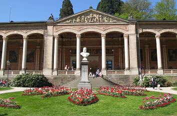 Trinkhalle an der Kaiserallee in Baden-Baden