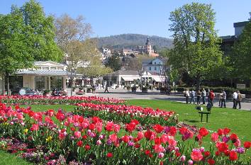 Goetheplatz Baden-Baden mit Kolonnaden