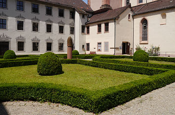 Heckengarten im Hof Kloster Gengenbach