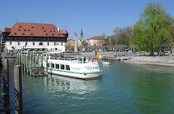 Hafen mit Konzilgebäude in Konstanz