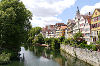 Neckar mit Blick zur Stiftskirche