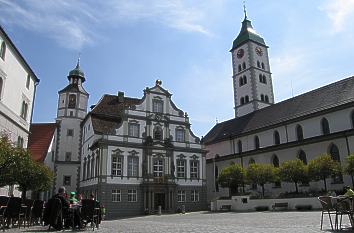 Rathaus und St.-Martins-Kirche in Wangen