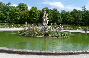 Herkulesbrunnen Schlossgarten Weikersheim