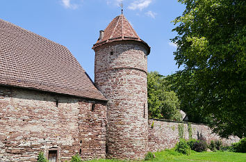 Stadtmauer mit Rabenturm in Weil der Stadt