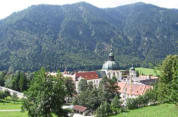 Kloster Ettal in den Ammergauer Alpen
