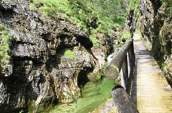 Wanderweg Weißbachschlucht