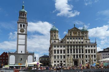 Rathaus und Perlachturm in Augsburg
