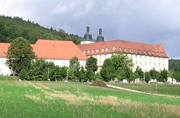 Kloster Plankstetten vom Main-Donau-Kanal gesehen