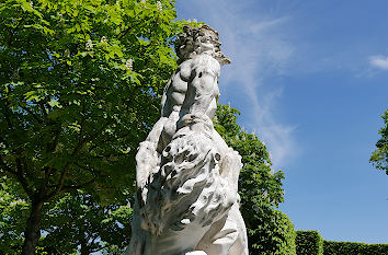 Skulptur Schlosspark Schloss Seehof