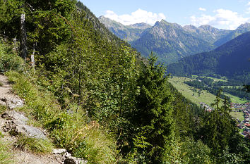 Blick von den Zipfelsbachwasserfällen