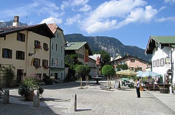 Florianiplatz in der Oberen Stadt in Bad Reichenhall