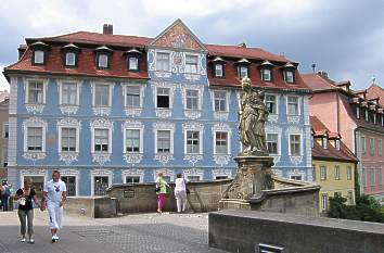 Statue der Kaiserin Kunigunde in Bamberg