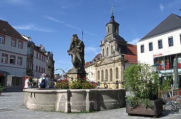 Neptunbrunnen und Spitalkirche Bayreuth