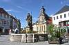 Neptunbrunnen und Spitalkirche