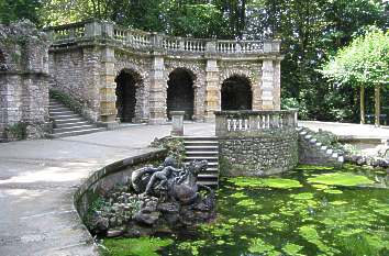 Bayreuther Eremitage: Untere Grotte