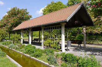 Gleis aus Wasser im Kurpark Bodenmais