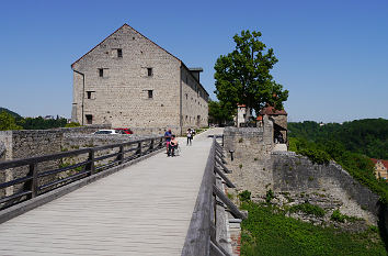 Halsgraben und Zeughaus Burg Burghausen