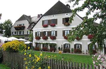 Frauchenchiemsee: Gasthaus mit Biergarten