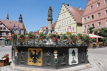 Marktbrunnen Marktplatz Feuchtwangen