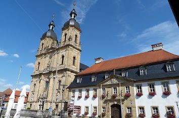 Gößweinstein mit Basilika und Burg