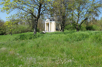 Weisheitstempel im Park Theresienstein von Hof