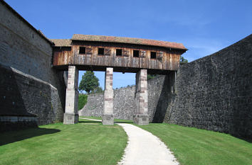 Brücke über den Zwinger der Festung Rosenberg