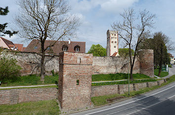Stadtmauer mit Zwinger in Landsberg