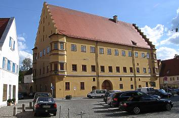 Hallgebäude am Weinmarkt in Nördlingen